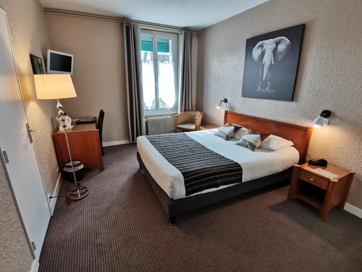 Logis Hotel Le Cerf Бріар Екстер'єр фото