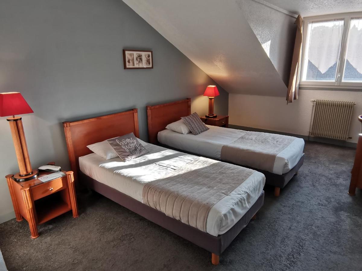 Logis Hotel Le Cerf Бріар Екстер'єр фото